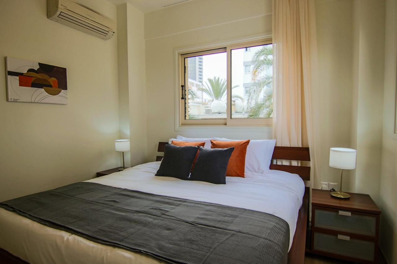 ניקוסיה Phaedrus Living City View Luxury Iras Flat 102 מראה חיצוני תמונה