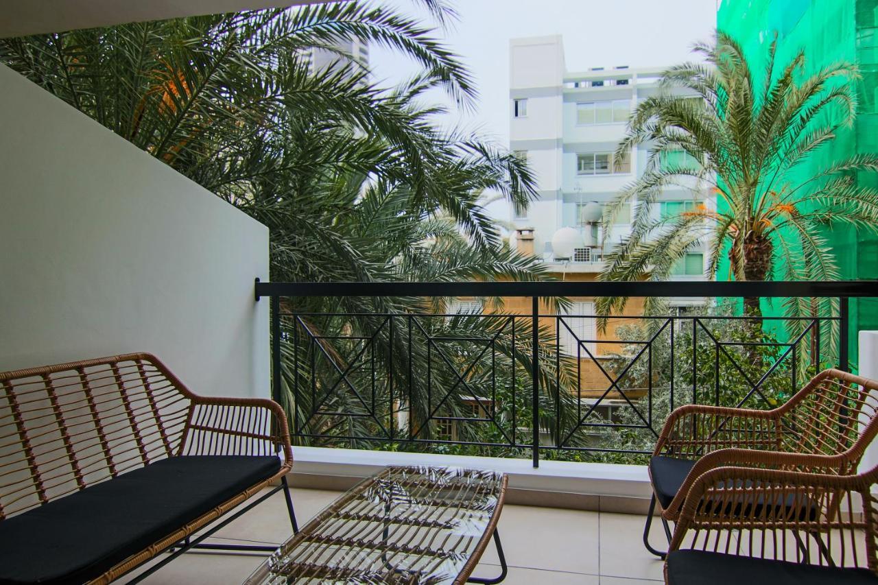 ניקוסיה Phaedrus Living City View Luxury Iras Flat 102 מראה חיצוני תמונה